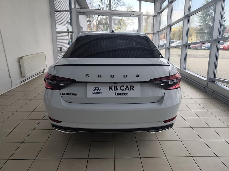 Škoda Superb (2023) 2.0TDi 110kW Sportline DSG - fotka 3 z 25