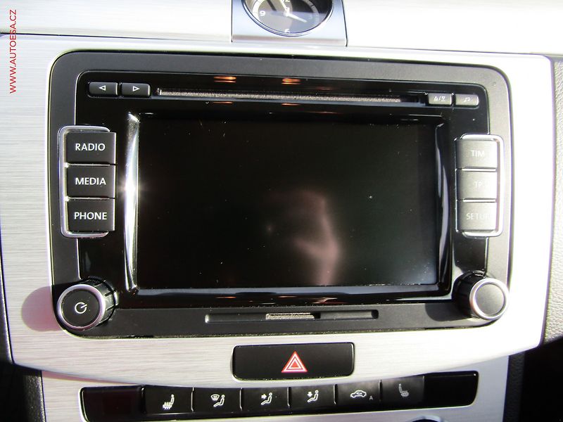 Volkswagen CC (2012) 2.0TDI, ČR, Sport, bixen - fotka 18 z 23