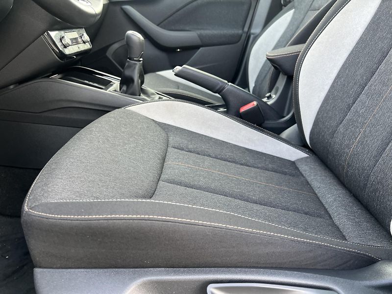 Škoda Kamiq Top Selection 1.5TSi PŮVOD ČR - fotka 11 z 46
