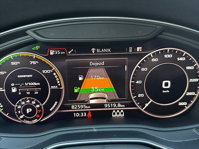 Audi Q5 2,0 TFSi 270kW-VIRTUAL-S Line - fotka 28 z 48