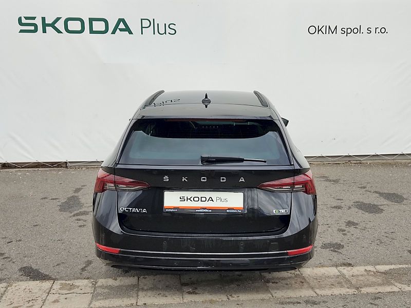Škoda Octavia (2023) Combi  Ambition 1,5 Tsi 110 Kw - fotka 32 z 35