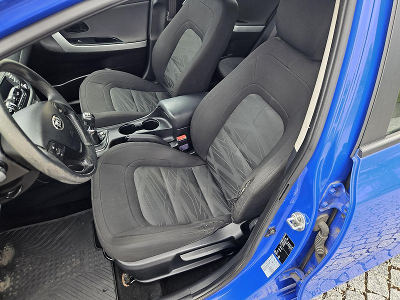 Kia Ceed (2015) 1.4crdi 66kw, MOŽNÉ SPLÁTKY  - fotka 12 z 24