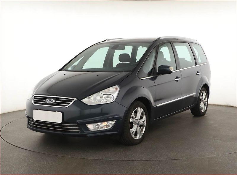 Ford Galaxy (2011) 2.0 TDCi, Automat, 7 míst - fotka 2 z 15