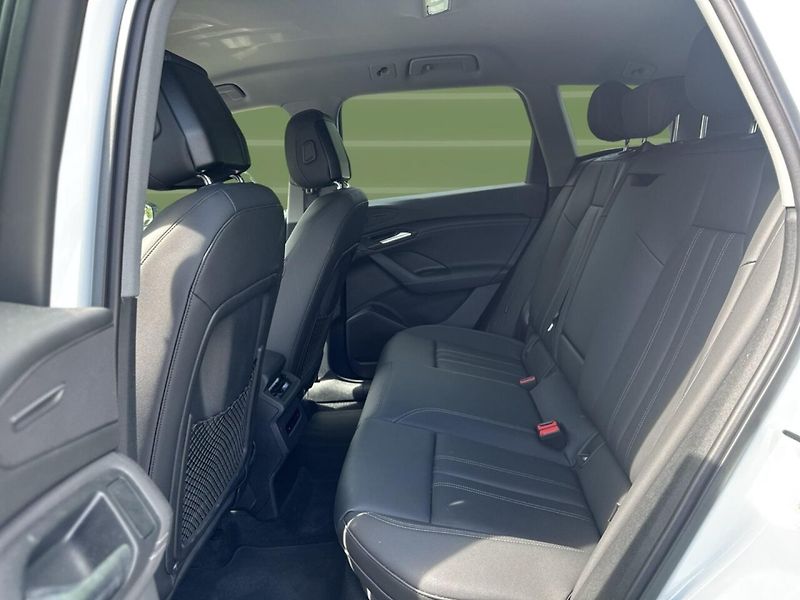 Audi Q6 e-tron 285kW q S-Line Tech+ Matrix Ta - fotka 8 z 13
