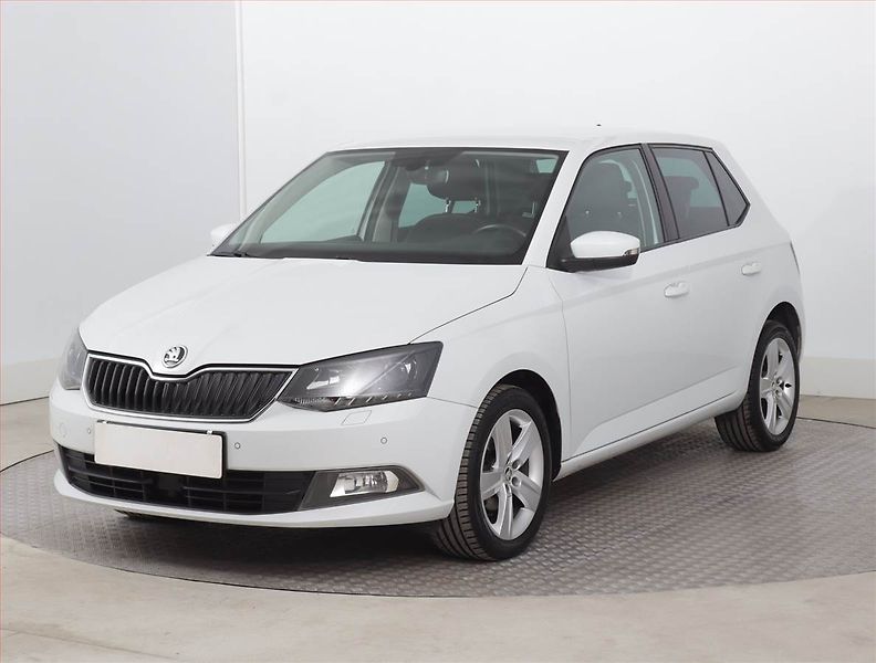 Škoda Fabia (2016) Ambition 1.2 TSI, Tempomat - fotka 2 z 17