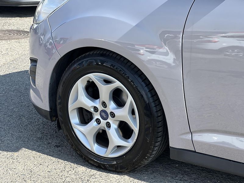 Ford Grand C-MAX 1.6HDi 7MÍST ČR odp.DPH - fotka 38 z 41