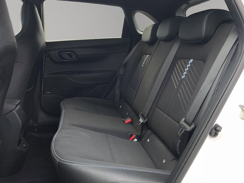 Hyundai i20 (2022) N Premium 1.6 T-GDi 150kW, ČR, - fotka 25 z 28