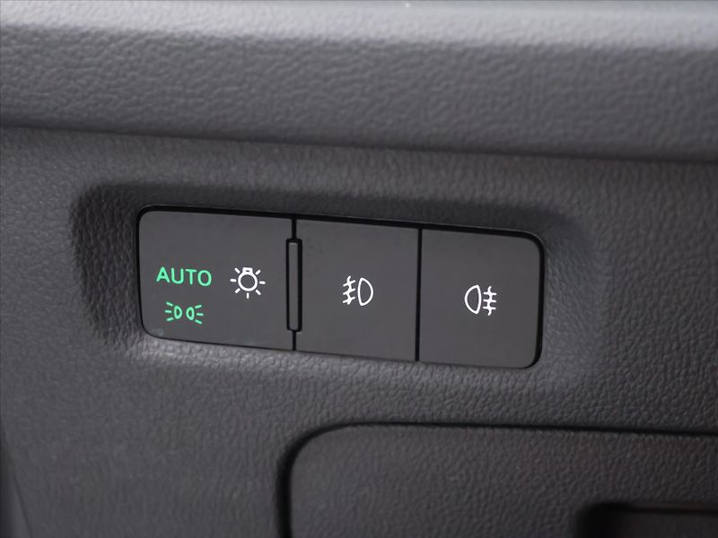 Škoda Octavia 2.0 TDI DSG CZ Style 1.Maj DPH - fotka 16 z 37