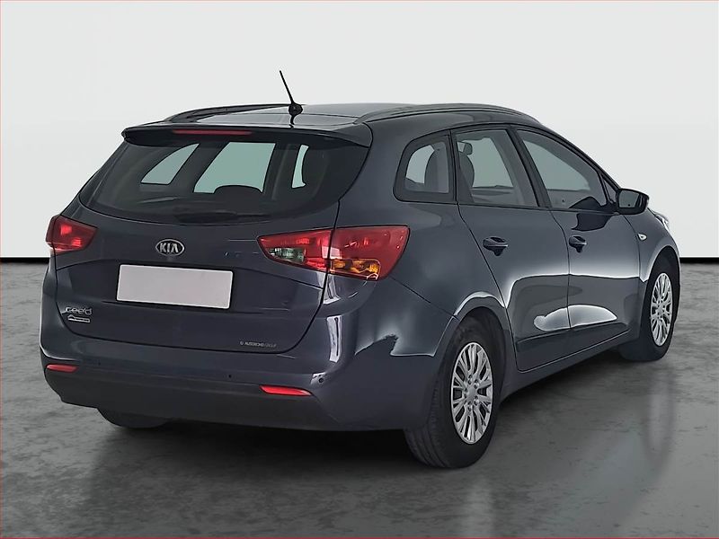 Kia Ceed (2016) 1.6 GDI, Serv.kniha, Tempomat - fotka 5 z 14