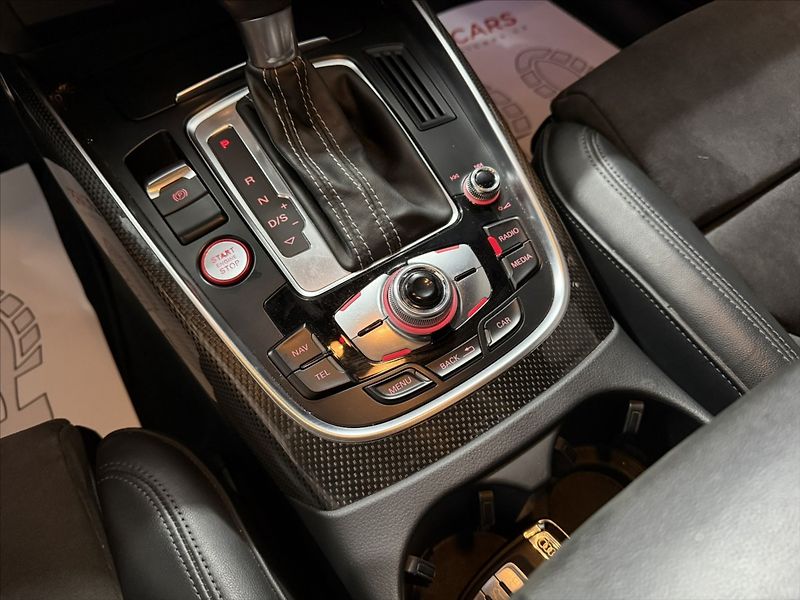 Audi SQ5 3,0   TDI 313HP QUATTRO BI-XEN - fotka 19 z 41