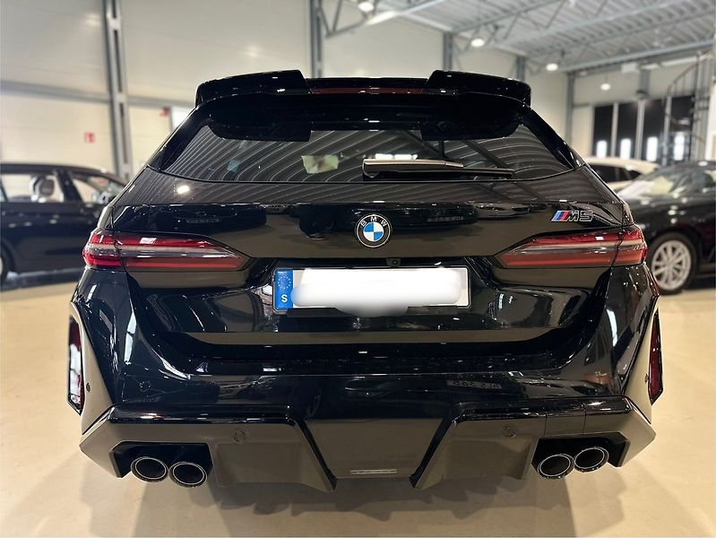 BMW M5 Ultimate Paket B&W Taž - fotka 5 z 17