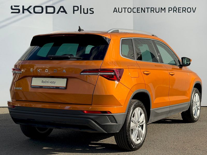 Škoda Karoq (2025) 1.5 TSI 110kW Top Selection - fotka 2 z 35