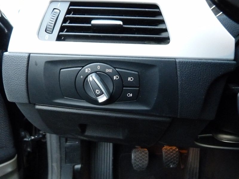 BMW Řada 3 2.0 I  105 kw - fotka 18 z 23