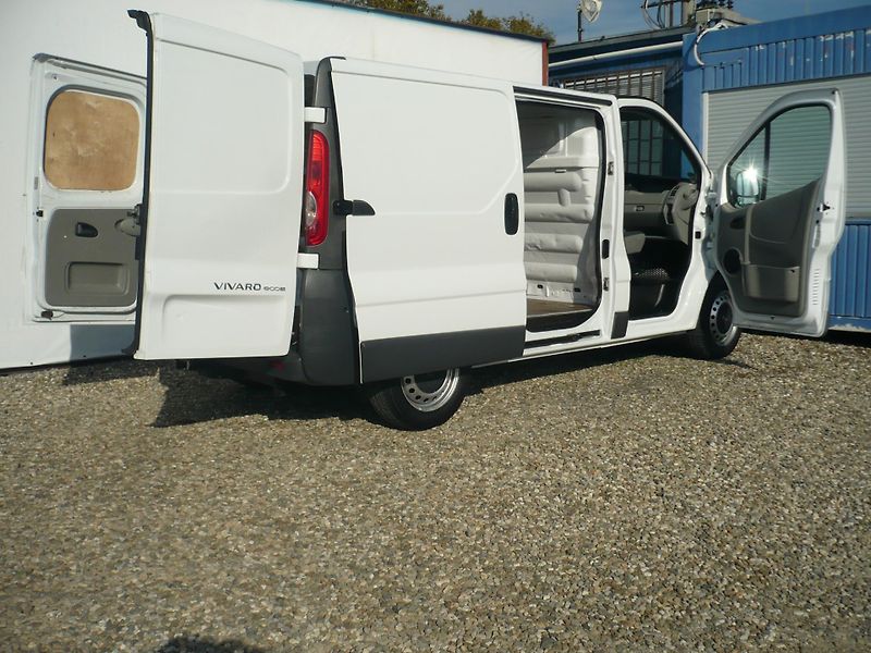 Opel Vivaro 2.0DCI L1H1 Klima - fotka 18 z 24