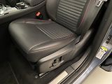 Land Rover Discovery Sport D200 R-DYNAMIC SE AUT CZ 1.maj - náhled 22