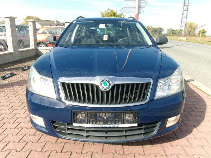 Škoda Octavia (2012) 1,2 TSI KLIMA  - fotka 4 z 25