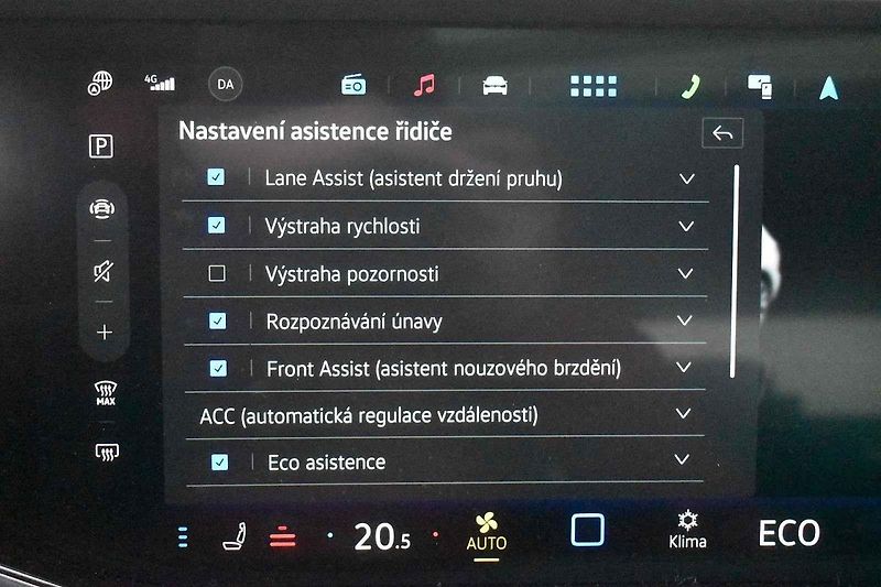 Touareg přímo touží po jízdě v obtížných podmínkách