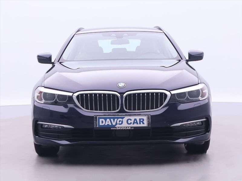 BMW Řada 5 2,0 520d Luxury Line CZ DPH - fotka 2 z 34