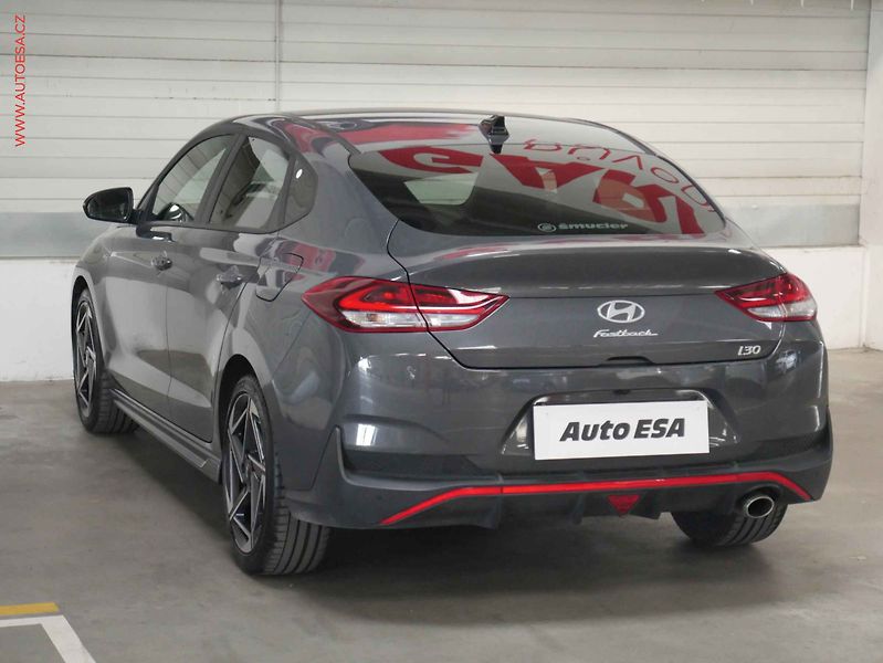Hyundai i30 (2025) 1.5 T- GDI, 2.maj,ČR, LED - fotka 4 z 21