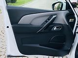 Citroën Grand C4 Picasso 2.0HDi MANUÁL 7MÍST KAMERY 360 - náhled 35