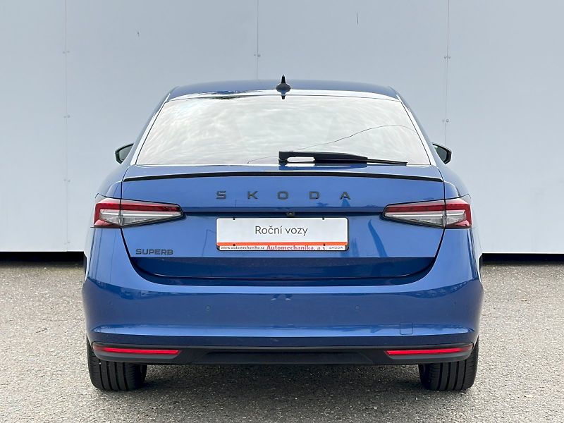 Škoda Superb (2025) DSG 2.0 TDI / 110kW / SPORTLIN - fotka 11 z 35