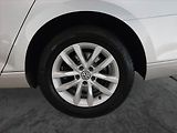 Volkswagen Passat (2017) 2.0 TDI, Automat, Tempomat - náhled 15