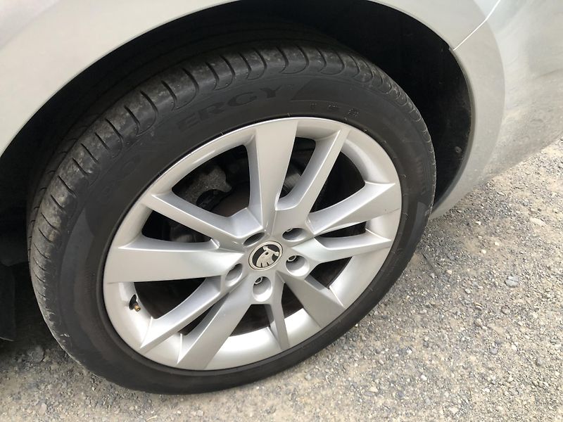 Škoda Octavia (2020) COMBI 1.5 TSI DSG STYLE 2020 - fotka 17 z 17