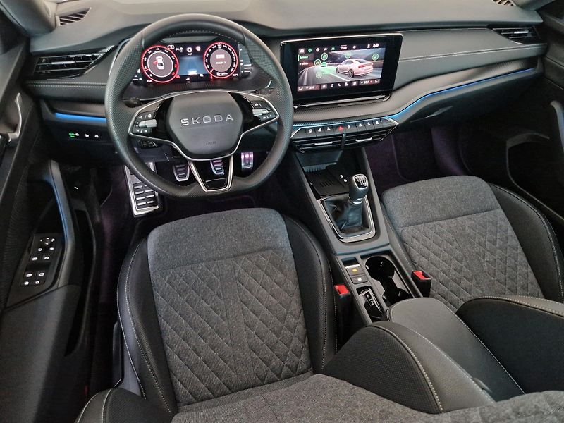 Škoda Octavia (2025) 1.5 TSI SPORTLINE IV FL - fotka 5 z 10