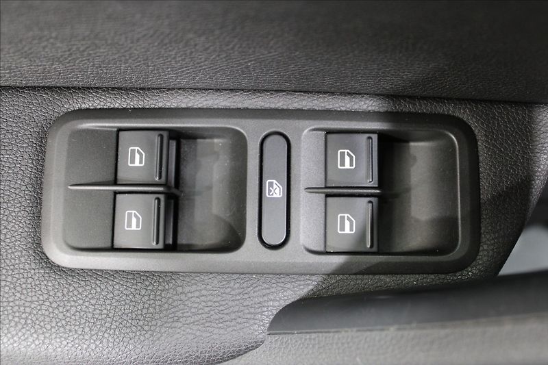 Škoda Yeti 2,0 TDI Monte Carlo rezervován - fotka 14 z 31