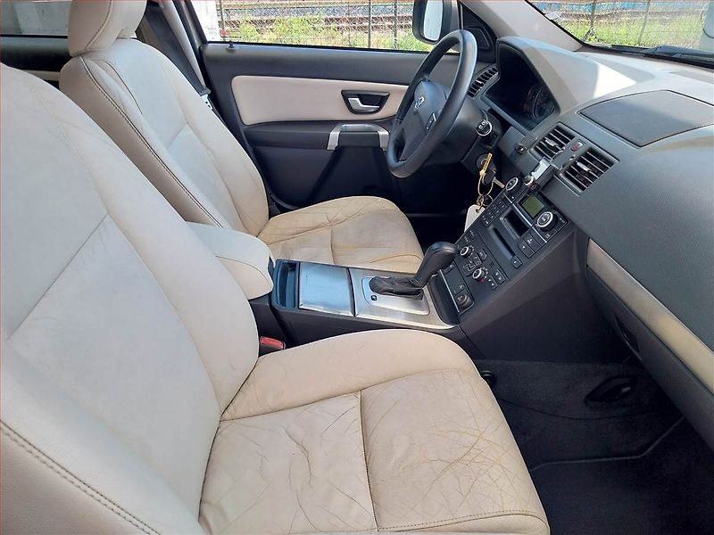 Volvo XC90 (2009) D5, 4X4, Automat, Xenony - fotka 9 z 15