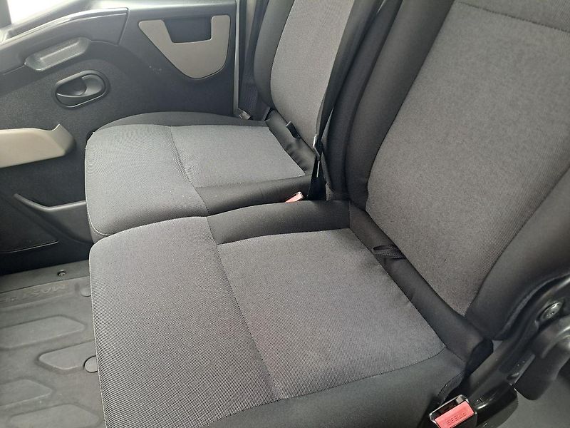 Renault Master (2017) 2.3 DCI L3H2, 7 míst, ZÁRUKA - fotka 29 z 33