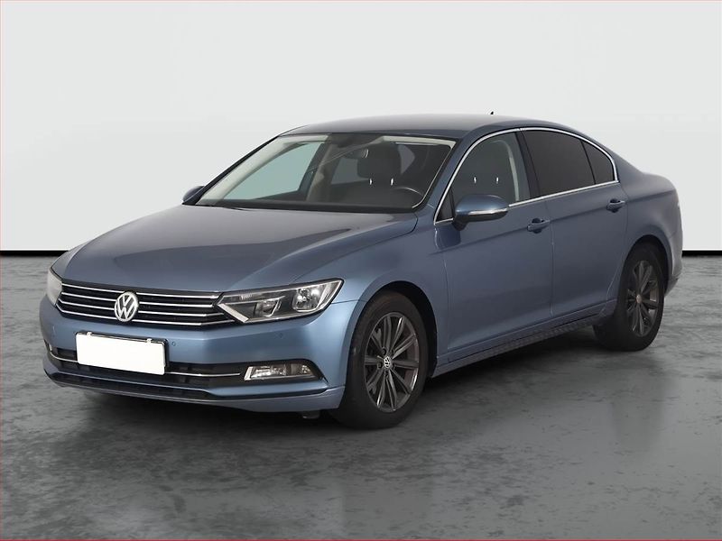Volkswagen Passat (2015) 1.6 TDI, Navi, Tempomat - fotka 2 z 22