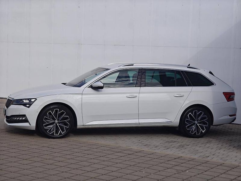 Škoda Superb L&K 7DSG 2,0TDI - fotka 3 z 26