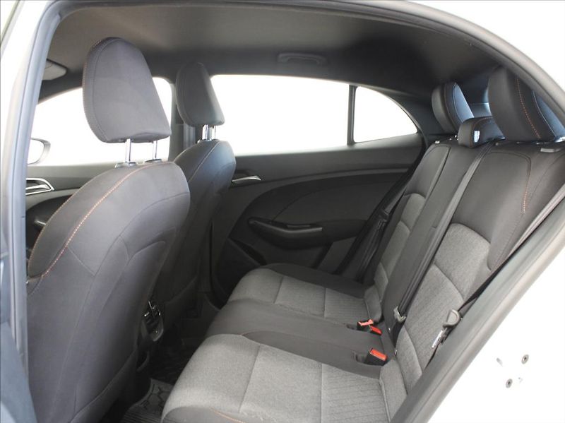 MG MG3 1.5 HYBRID+ Emotion 12tkm.ČR - fotka 7 z 22