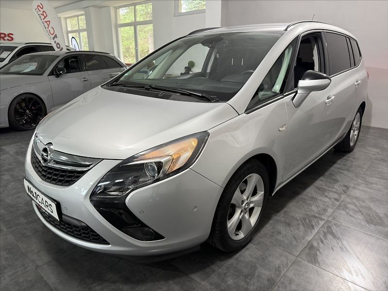 Opel Zafira 1,4   TURBO COSMO VÝHŘEV TZ - fotka 3 z 49