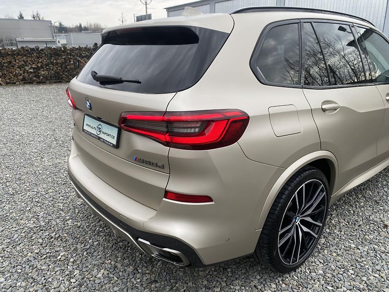 BMW X5 M50XD 4x4 400PS CZ DPH FULL 1A - fotka 46 z 171