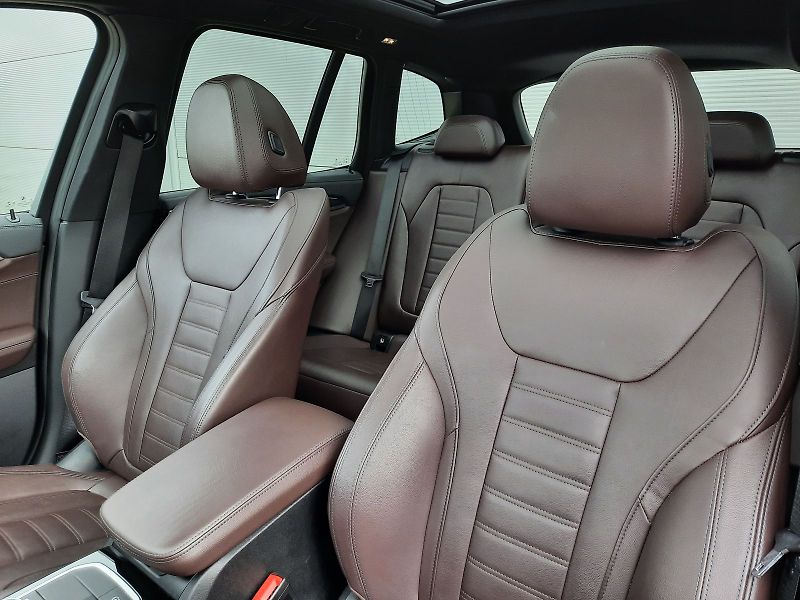 BMW X3 (2022) xDrive M40d - fotka 14 z 17