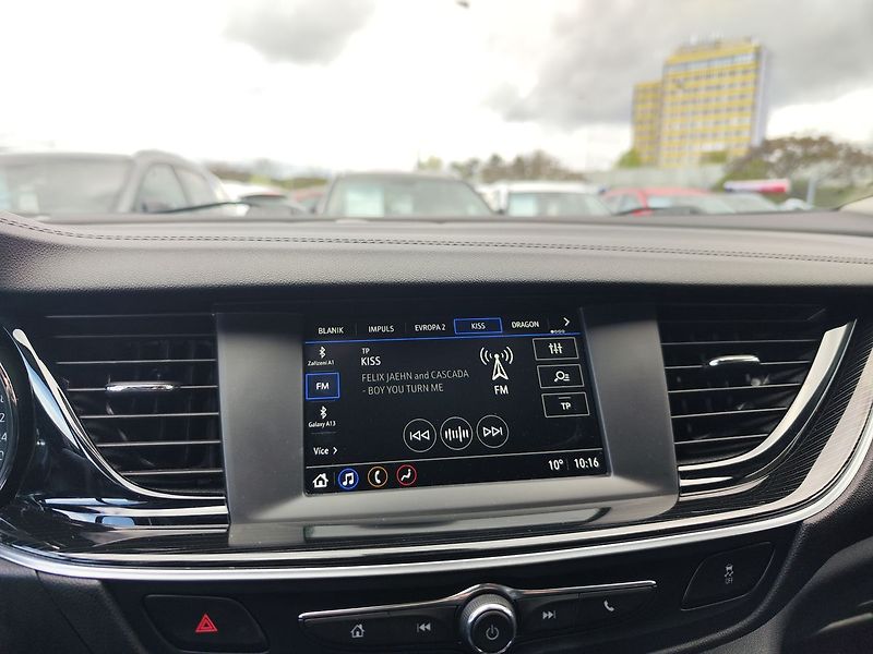 Opel Insignia 2.0 CDTi/125kW Inovation AT - fotka 15 z 34