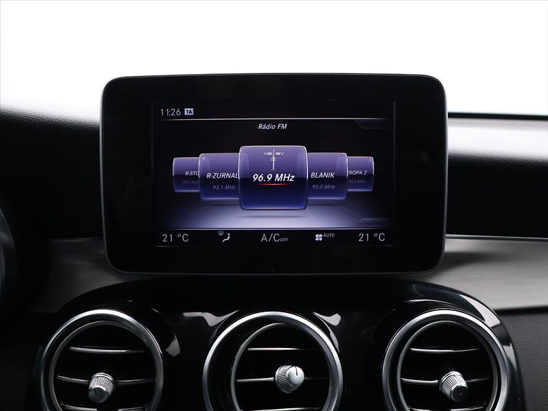 Mercedes-Benz GLC 2,1 220d 125kW AMG 4Matic CZ - fotka 22 z 33