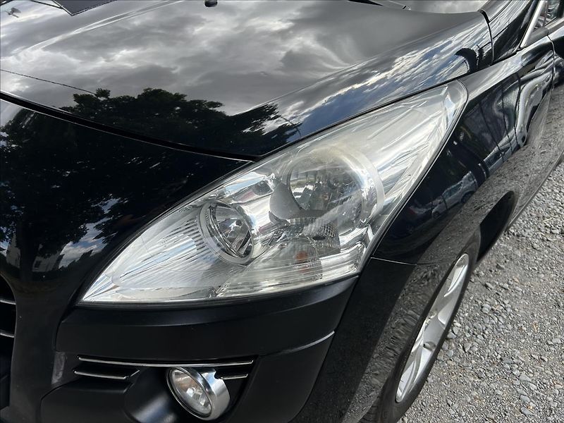 Peugeot 3008 1,6 HDi  Tažné,ALU,Klimatizace - fotka 39 z 43