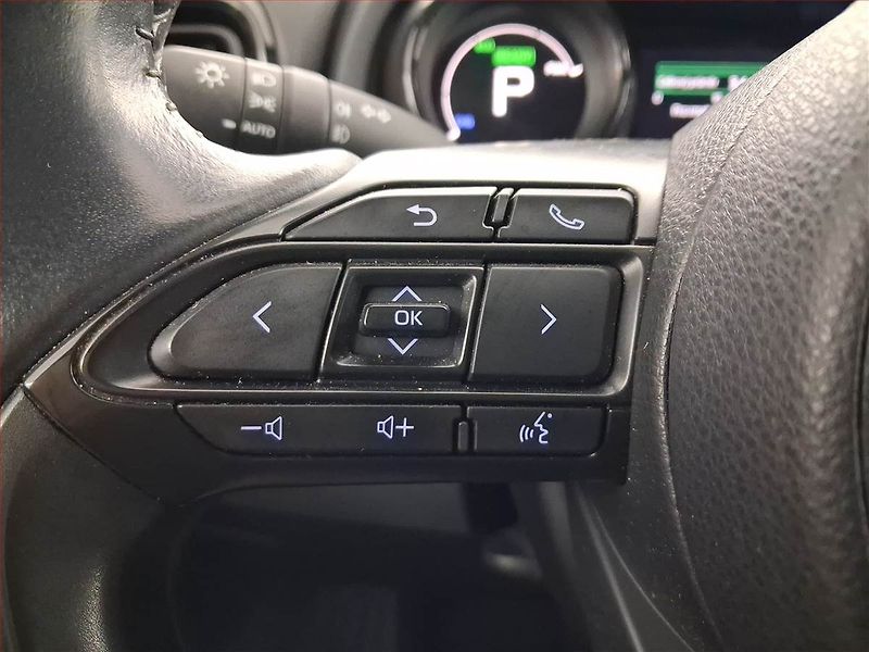Toyota Yaris (2020) Kůže, Tempomat, Park. senzory, - fotka 15 z 19