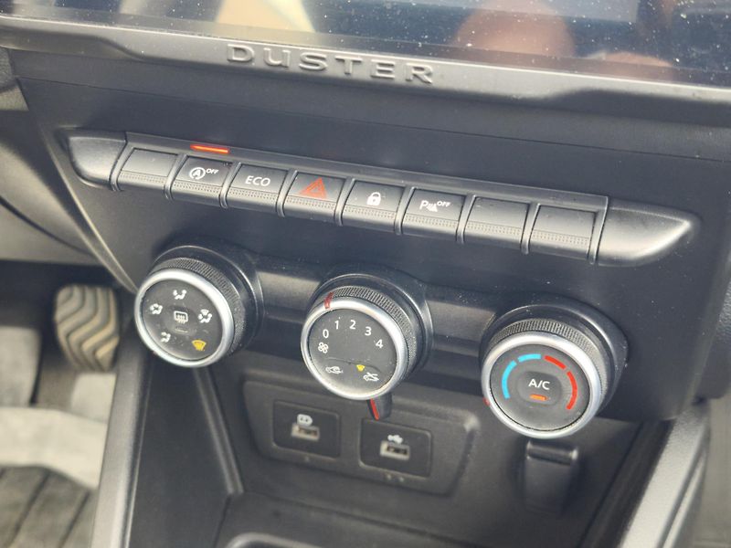 Dacia Duster 2022 ČR TCe 100 LPG Comfort - fotka 12 z 28