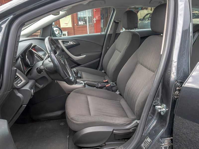 Opel Astra (2012) 1.4i 16V 74KW – SERVISKA - fotka 10 z 45