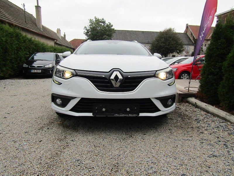 Renault Mégane (2019) 1.3 TCe  AUTOMAT - fotka 13 z 46