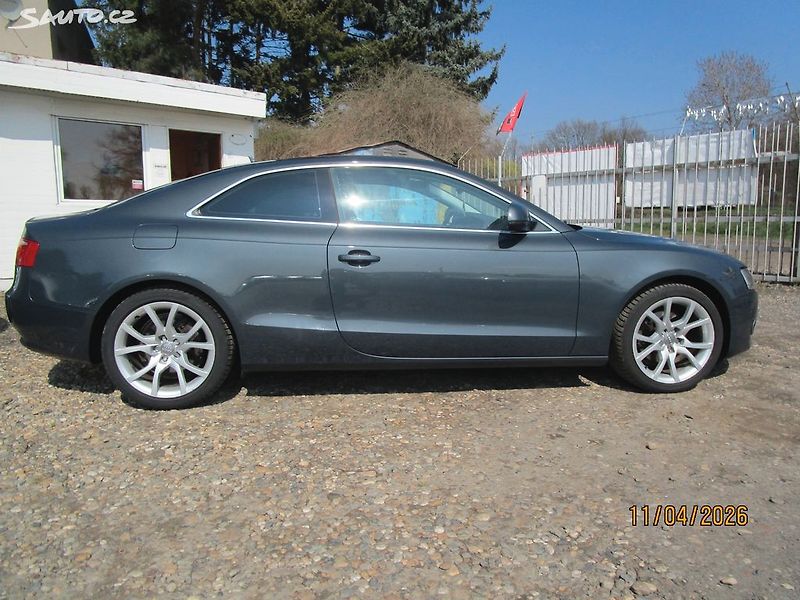 Audi A5 2,0T-132KW-NOVÁ STK+AUTOMAT - fotka 7 z 32