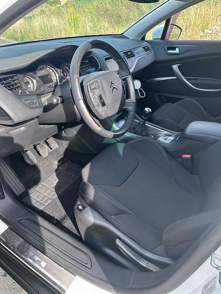 Citroën C5 (2013) - fotka 5 z 13