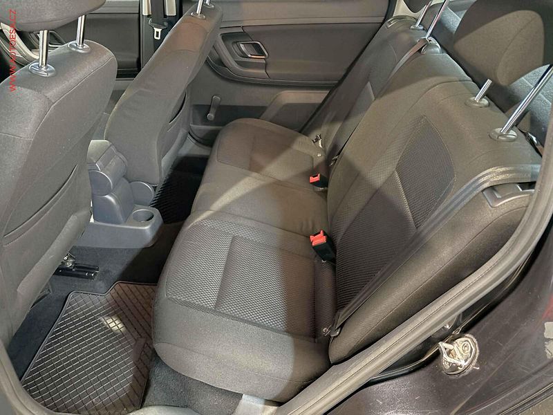 Škoda Fabia (2011) 1.6 TDI, autoAC - fotka 10 z 13