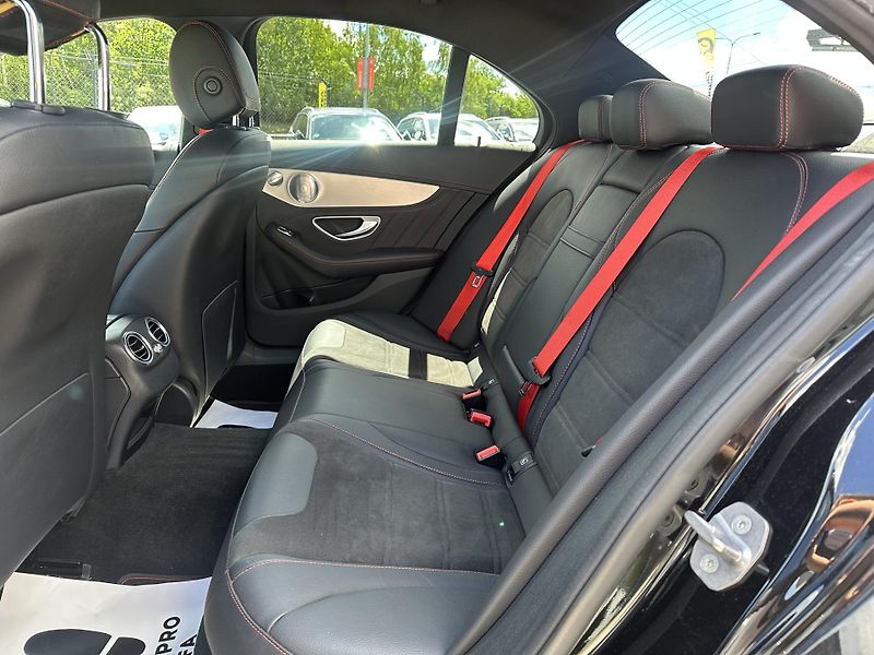 Mercedes-Benz Třídy C (2018) Mercedes-Benz C 43 AMG 2018 - fotka 16 z 20