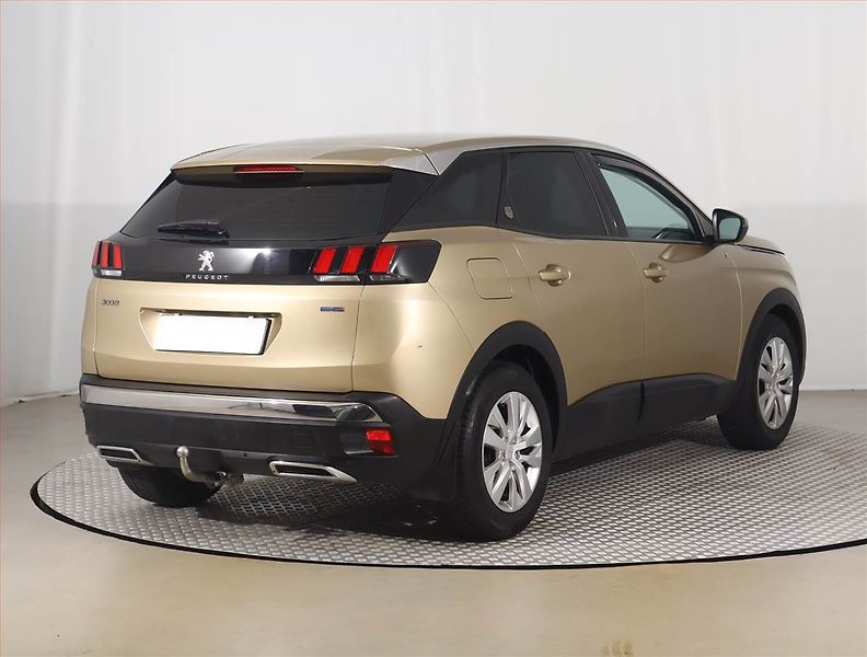 Peugeot 3008 (2017) 1.2 PureTech, Automat - fotka 5 z 22
