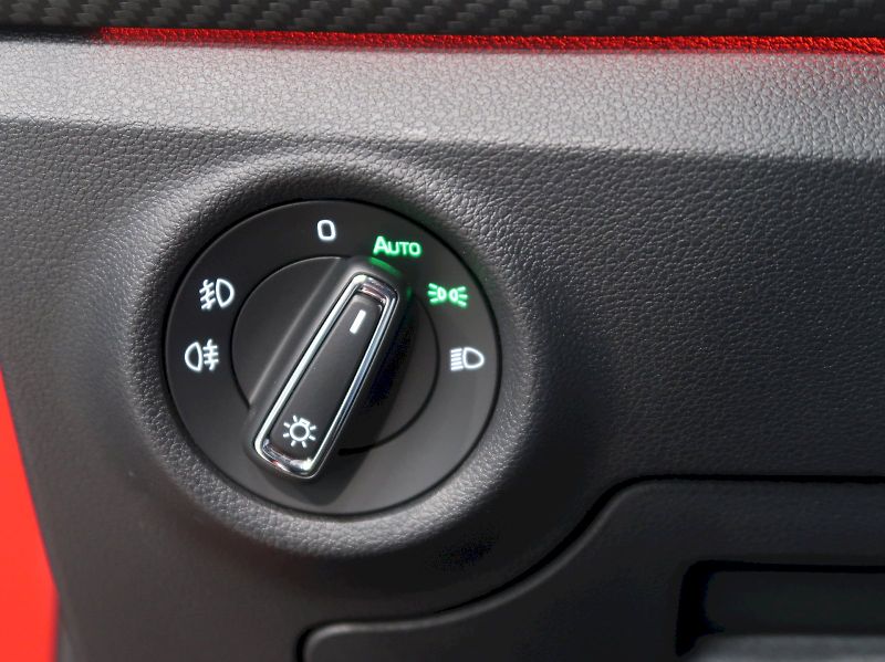 Škoda Scala (2026) MONTE CARLO 1.5TSI 110KW DSG P - fotka 34 z 38
